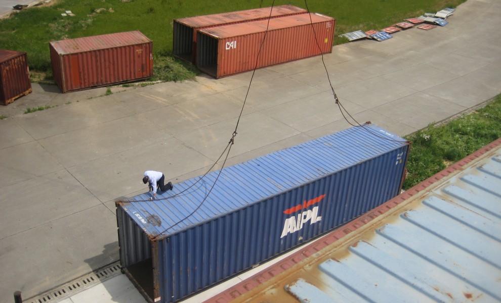 Shipping container building (13)
