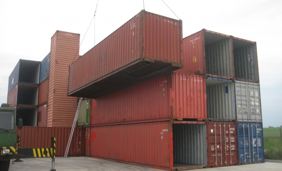 Shipping container building (17)