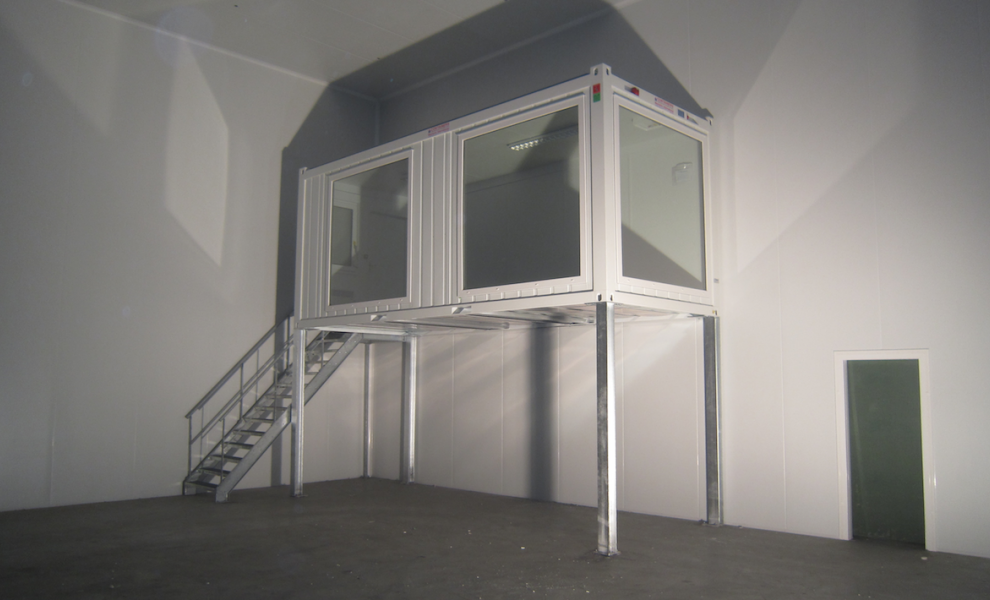 Office container with stairs (1)