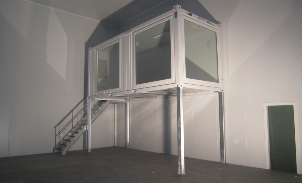 Office container with stairs (5)
