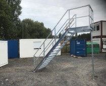 CONTAINER STAIRS
