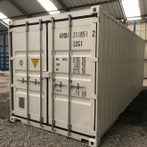 Container mit Firmenlogo (3)