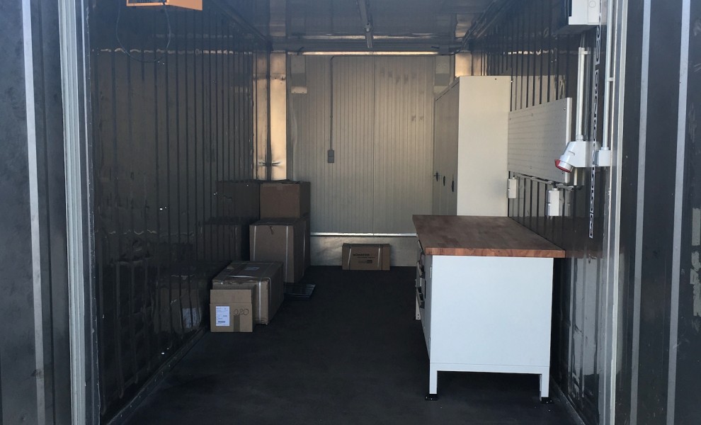 Furnished 20ft reefer container (5)