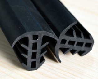 15 M SEALING RUBBER FOR CONTAINERS (1)