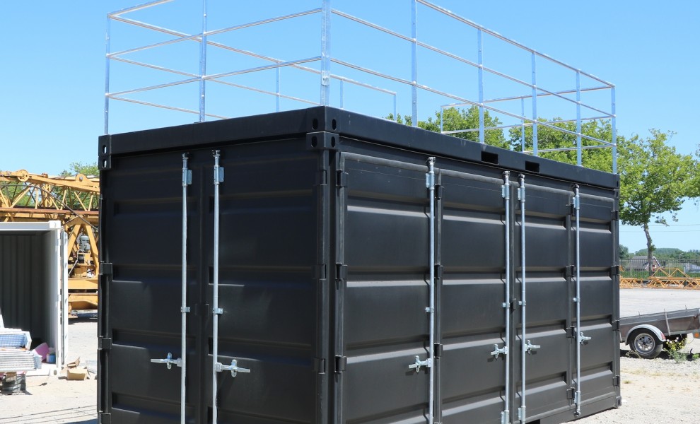 20Ft open side Container mit Terrasse und Treppe (3)