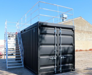 20FT open side container met terrascontainer en trap (7)