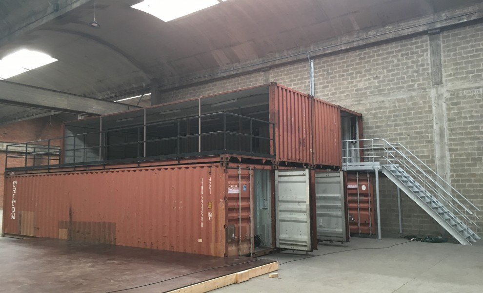 40FT coupled shipping containers with stairs (5)