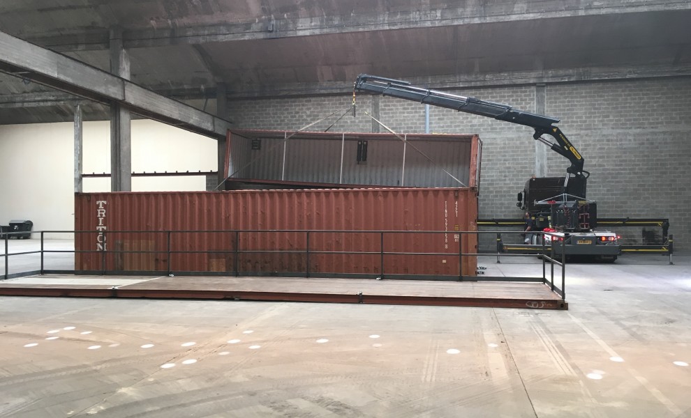 40FT coupled shipping containers with stairs (6)