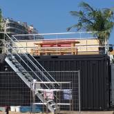 20FT Barcontainer mit Terrasse und Treppe (3)