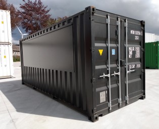 20ft black bar container with hatch and electricity