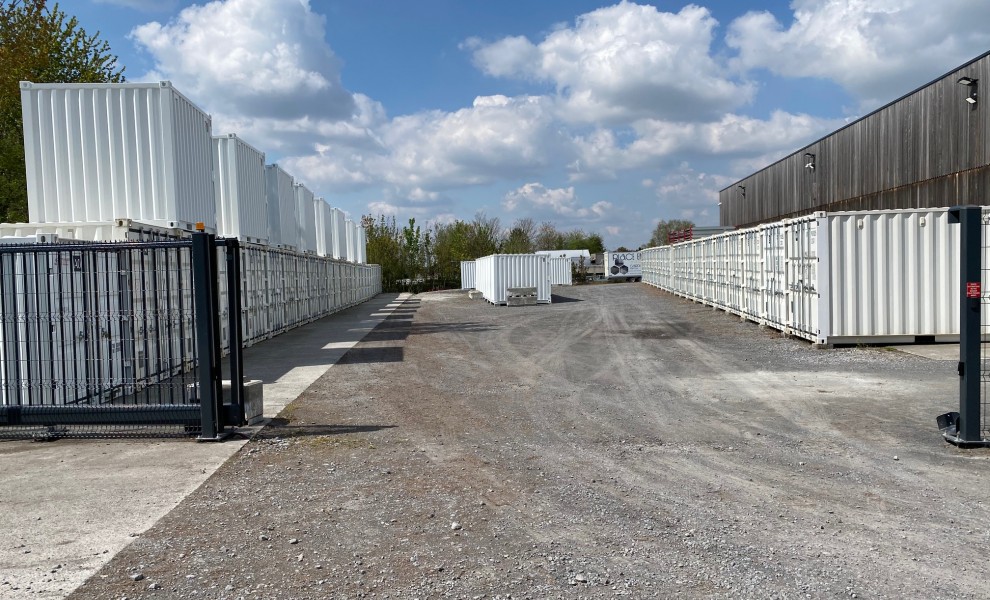 Selfstorage containers
