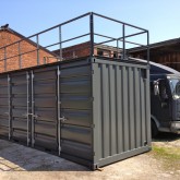 Container mit Terrasse (2)