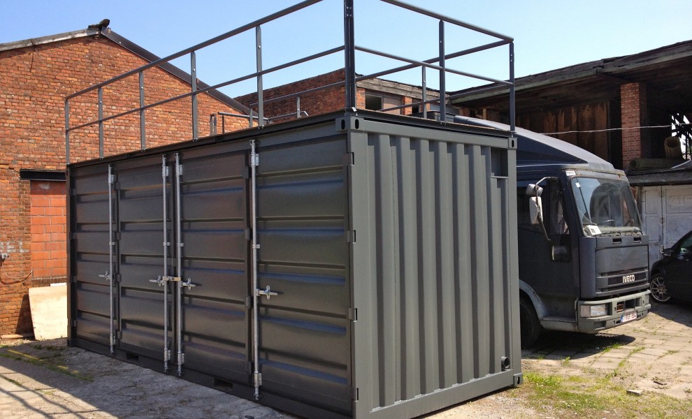 Container with terrace (2)