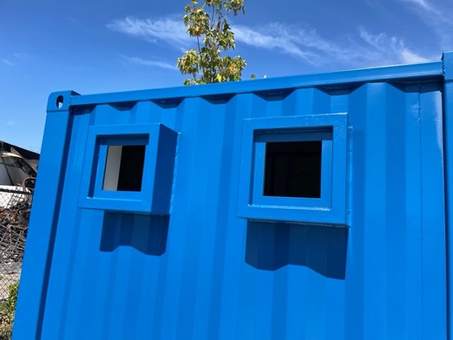 4ft environmental container