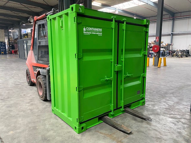 4ft storage container in company color
