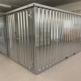 Demountable containers