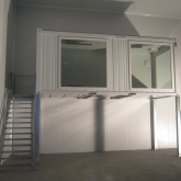 Bürocontainer mit Treppe (2)
