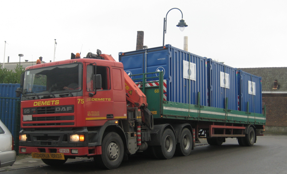 Lagercontainer eingerichtet (2)