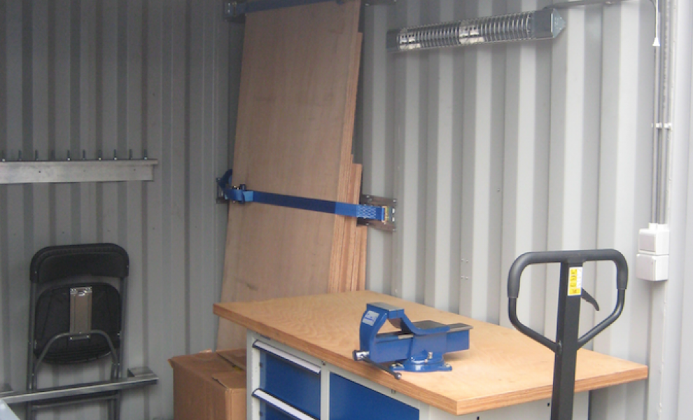 Lagercontainer eingerichtet (5)