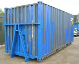 TWEEDEHANDS 20FT ZEECONTAINER MET SLEDE (3)