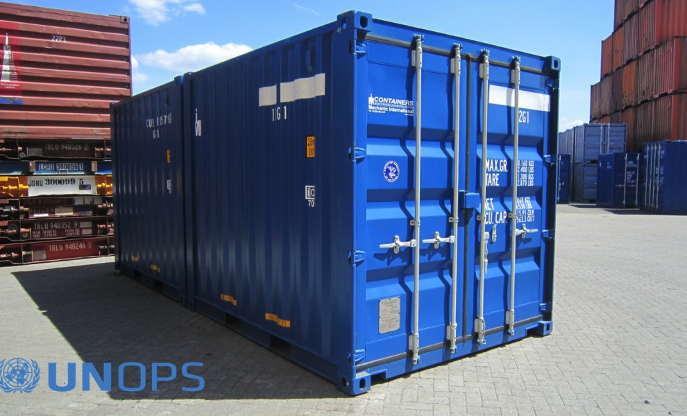 Containers (7)