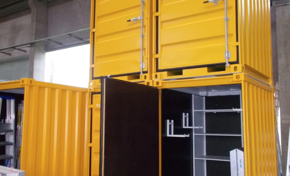 Kleine Ingerichte containers (2)