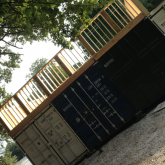 Gekoppelde zeecontainers (1)