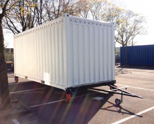 STALEN TRIANGEL MET STEUNWIEL VOOR CONTAINERS (3)