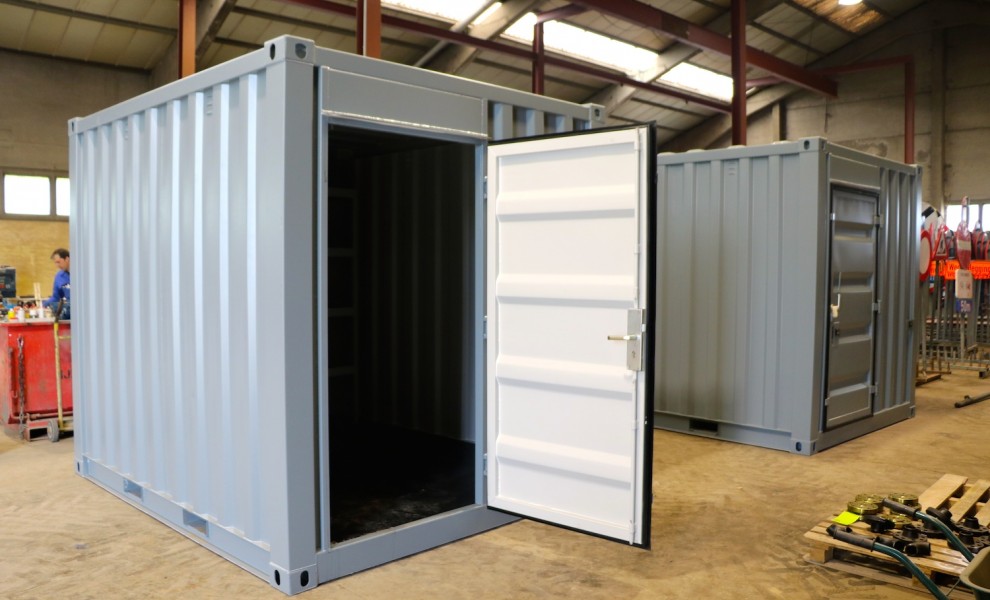10FT storage container with door (3)