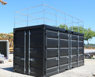 20FT open side container met terrascontainer en trap (3)