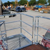 20Ft open side Container mit Terrasse und Treppe (10)