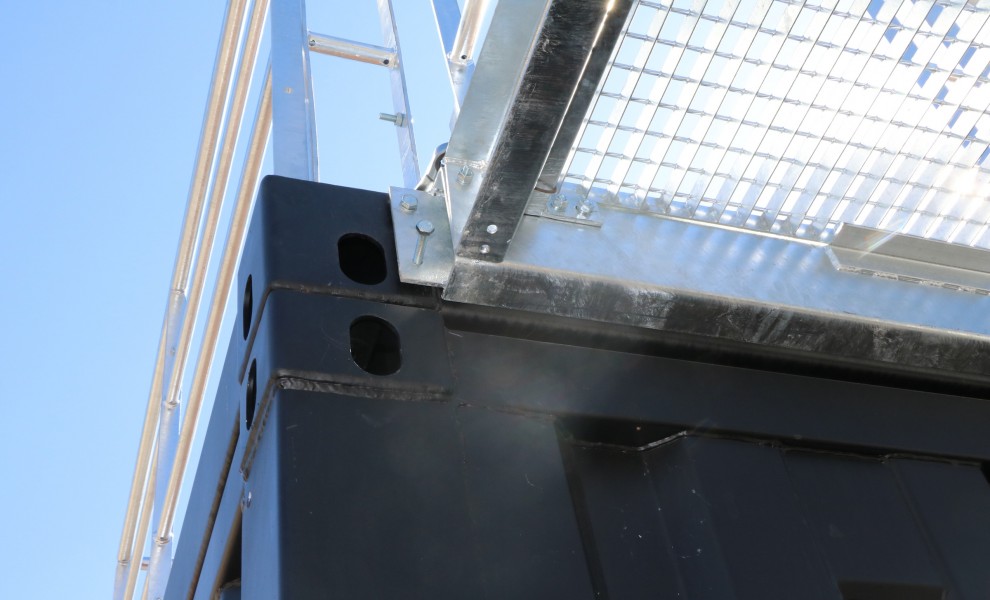 20Ft open side Container mit Terrasse und Treppe (11)