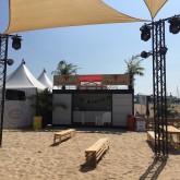 20FT Barcontainer mit Terrasse und Treppe (2)