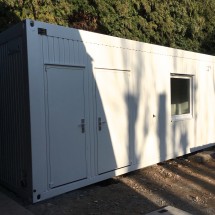9m Bürocontainer mit Toilette und Küchenblock