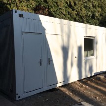 9m bureelcontainer met toilet en keukenblok