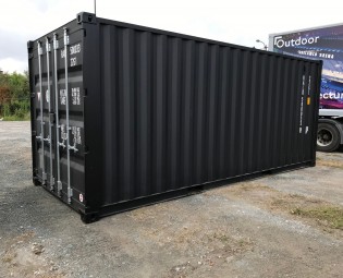 EERSTE REIS ZWARTE 20FT ZEECONTAINER (STD)