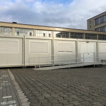 Linked office units (dims. 9,6x3m)