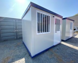 Baucontainer 3,0 x 2,4m (6)