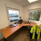 Bureau avec air conditionné et détecteur de fumée