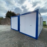 Conteneur de bureau de 20pds - blanc avec cadre en bleu