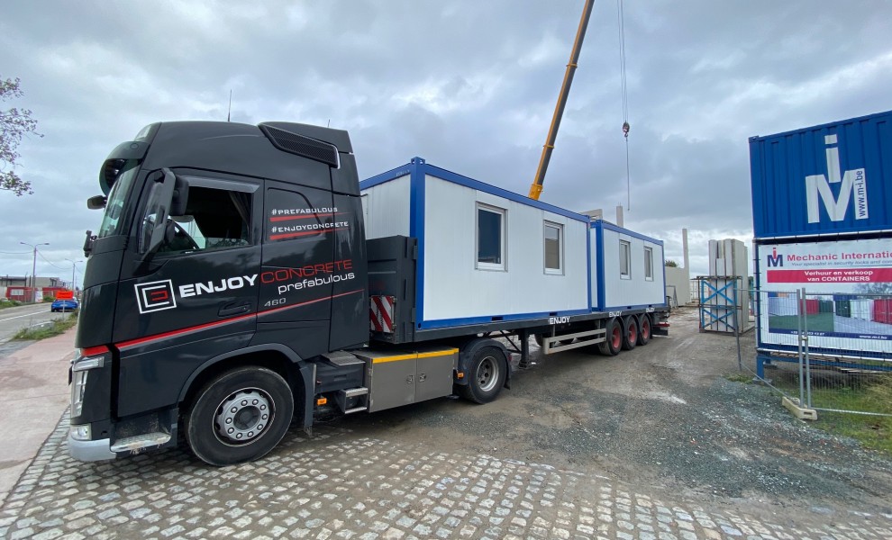 Transport de deux conteneurs de bureaux de 20pds