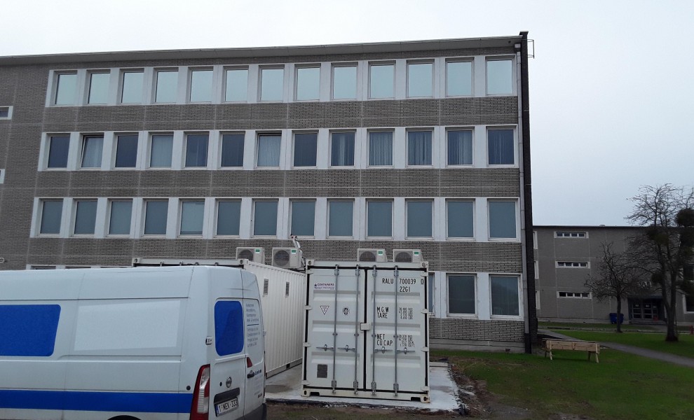 Conteneur maritime de 20 pieds avec airco comme espace technique