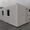 Weiße Bürocontainer von 6 bei 3 meter