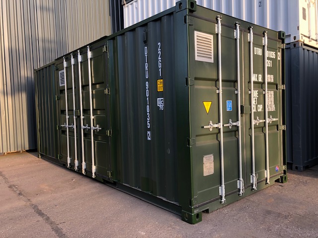 Conteneur maritime de 20pds avec porte latérale en vert foncé