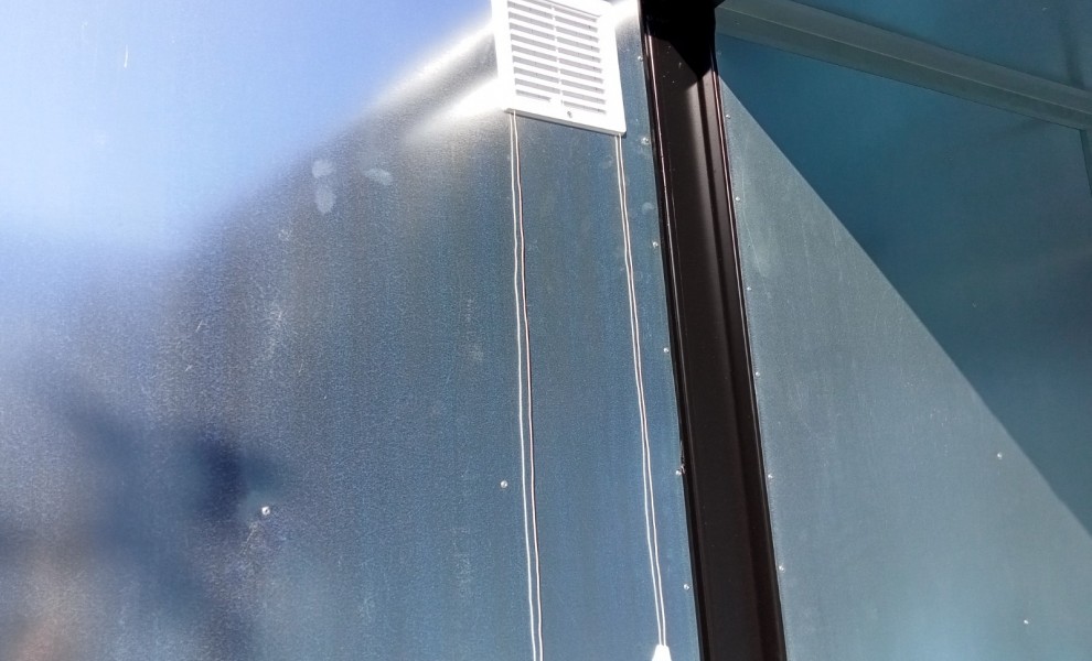 10ft Umweltcontainer mit Elektroanschluss in ral 9005 schwarz