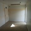 Gebrauchte Bürocontainer 6 x 3 m, Weiß mit Bordeauxrot Gestell Gebrauchte Bürocontainer 6 x 3 m, Weiß mit Bordeauxrot Gestell