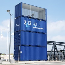 Gestapelde Zeecontainers (1)