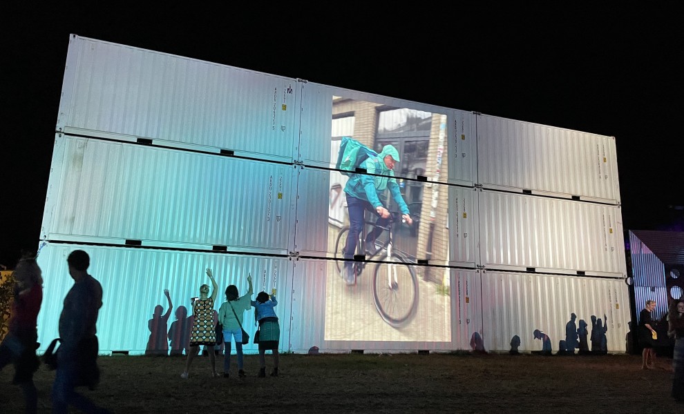 Mur de projections à Pukkelpop 2022