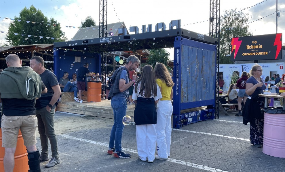 Conteneur bar et scène Rock Ternat '22