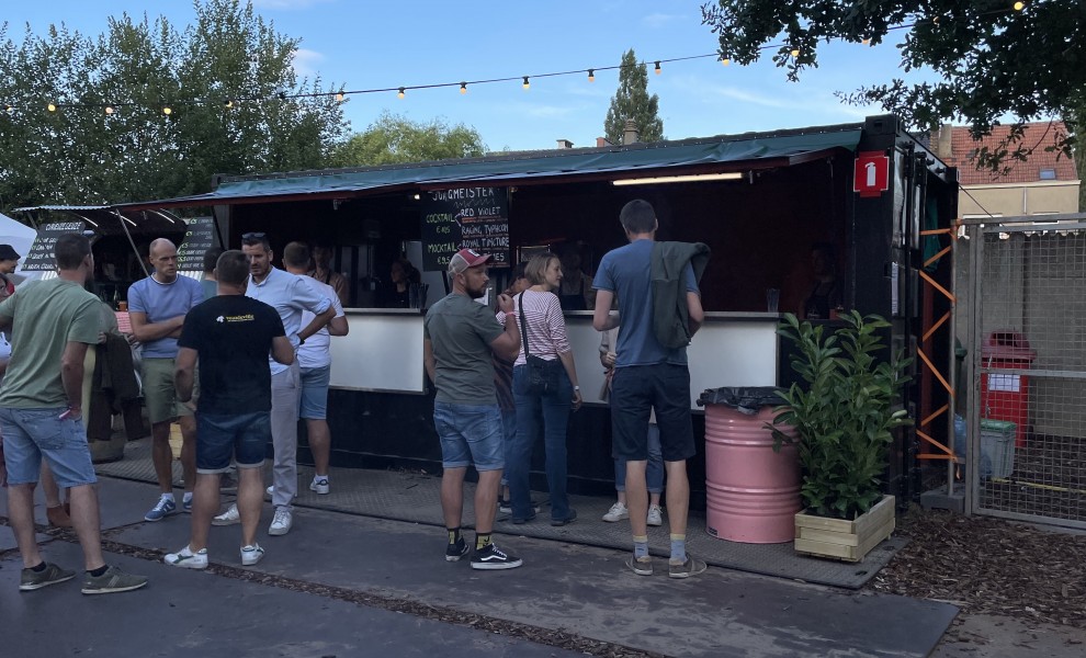 Conteneur bar et scène Rock Ternat '22